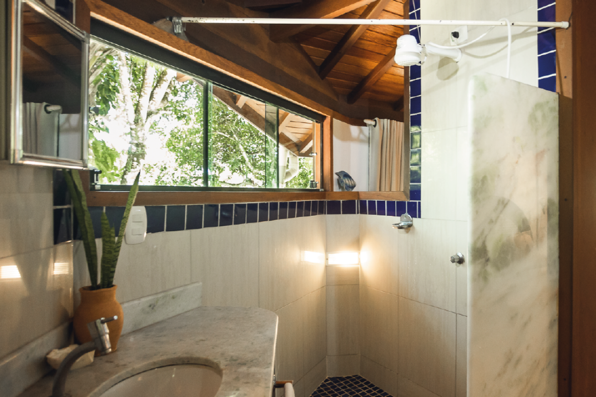 F00A0D5B-D6DA-4756-BAC2-1A2C9C4276CD